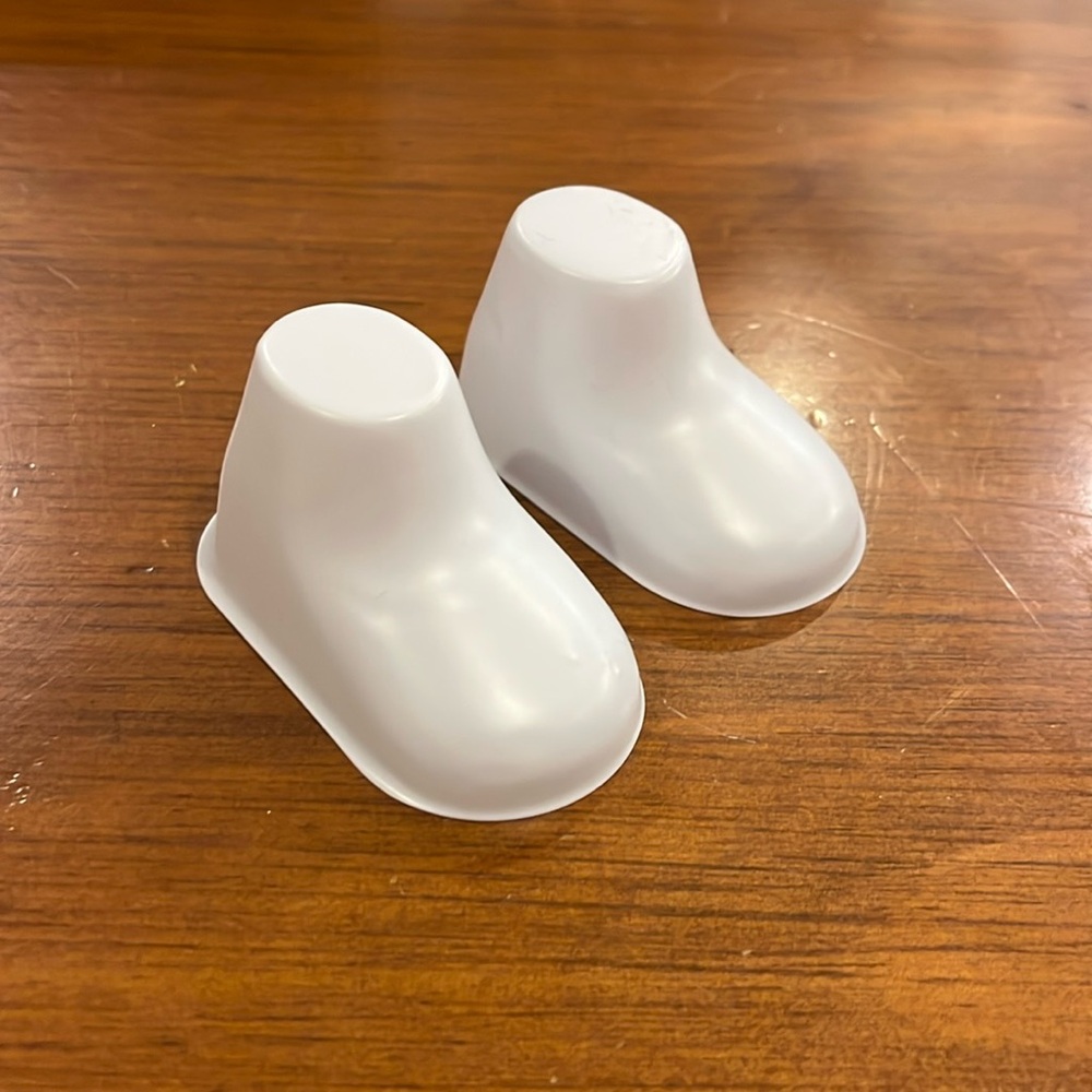 Baby Infant Shoe Forms for craft cakes white 0-4 Months X 10 pair